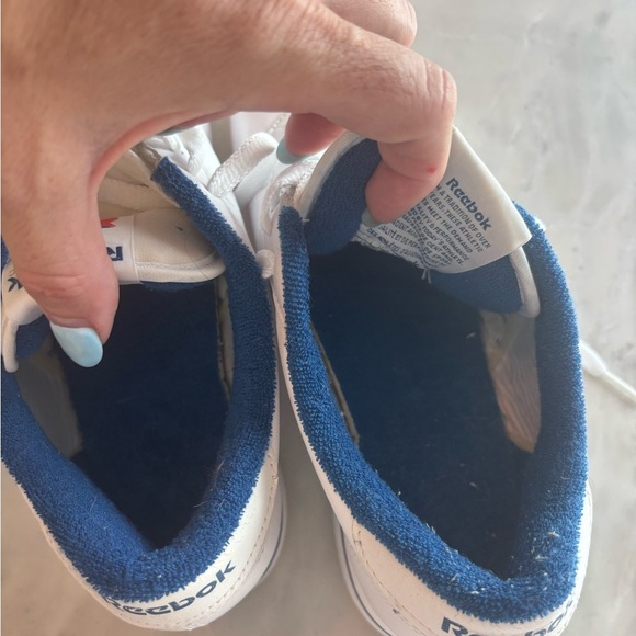 Reebok Classic Leather Sneakers – Y2K Retro Style - Picture 5 of 6